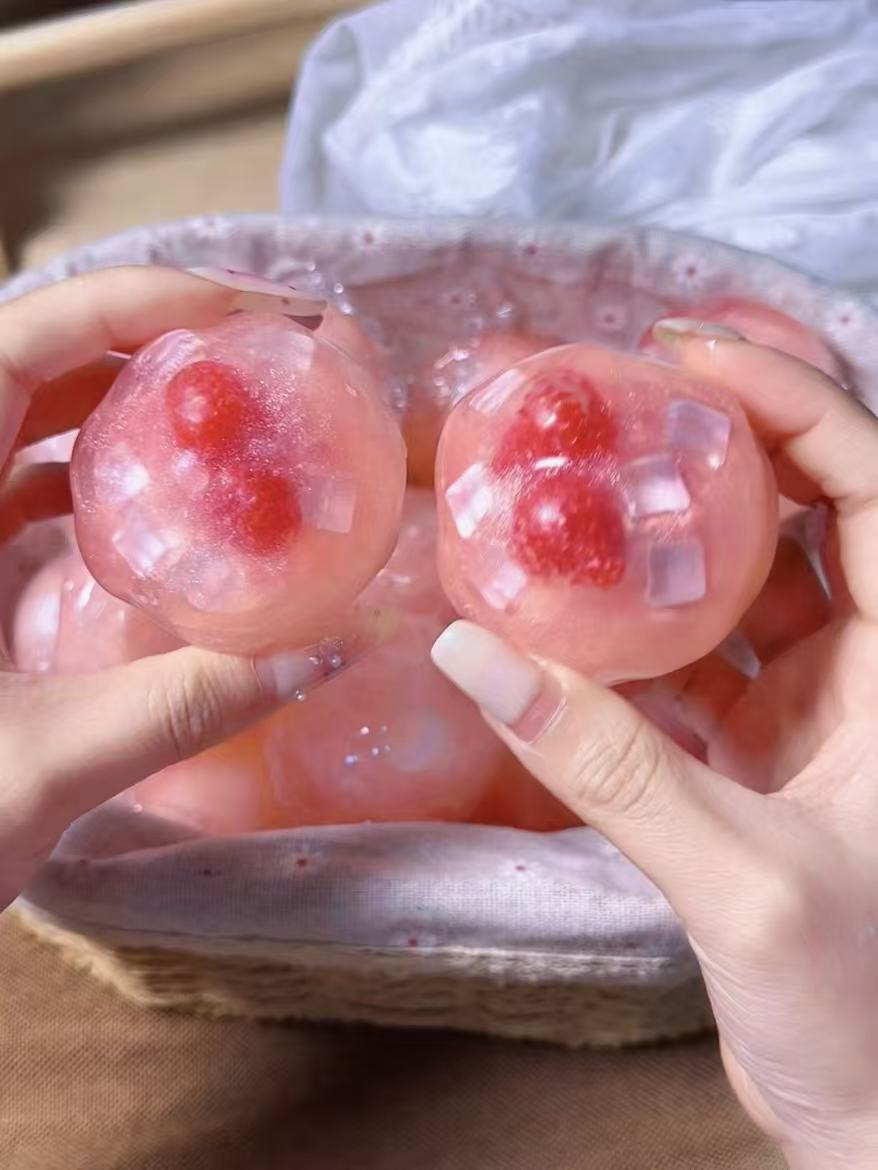 Wax cracking balls