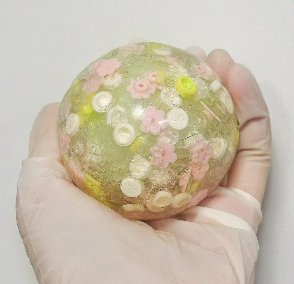 Wax cracking balls