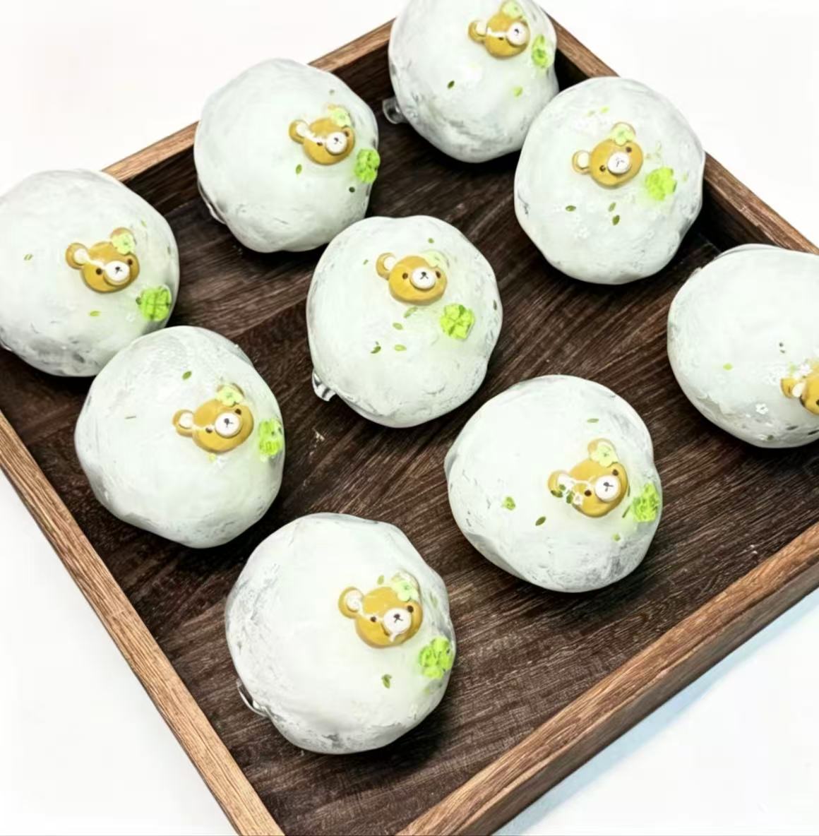 Wax cracking balls