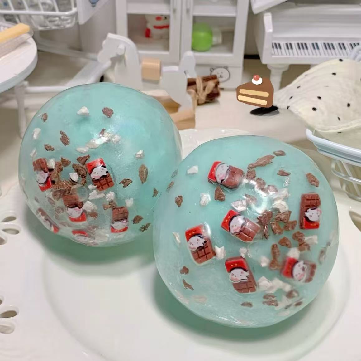 Wax cracking balls